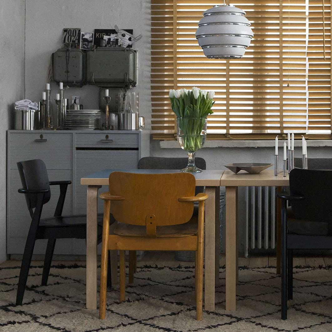 Artek テーブル 81C ホワイト ラミネート(81C ホワイト ラミネート