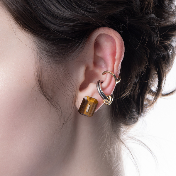 K18 SNAKE KNOT ブラックダイヤモンド スタッド ピアス