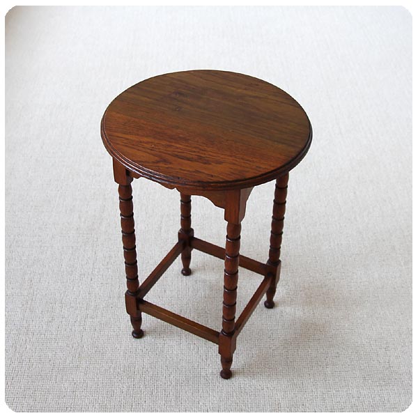 イギリス アンティーク サイドテーブル スモールサイズ 飾り台 オーク