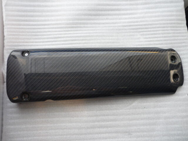 JWRC CUSTOM カーボンプラグカバー スイフトスポーツ ZC31S用 – ラ