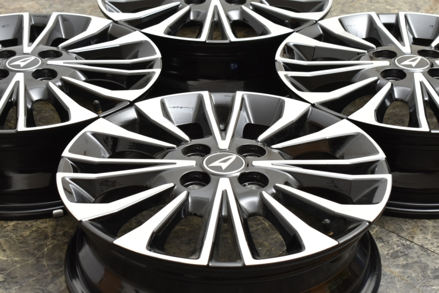 新車外し品】ダイハツ LA650S タントカスタム RS 純正 15in 4.5J +45