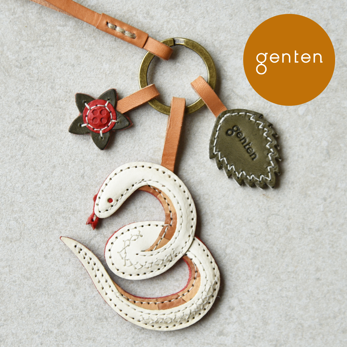 genten（ゲンテン） genten 40819 ワクワクチャーム 白ヘビ 本革 本革