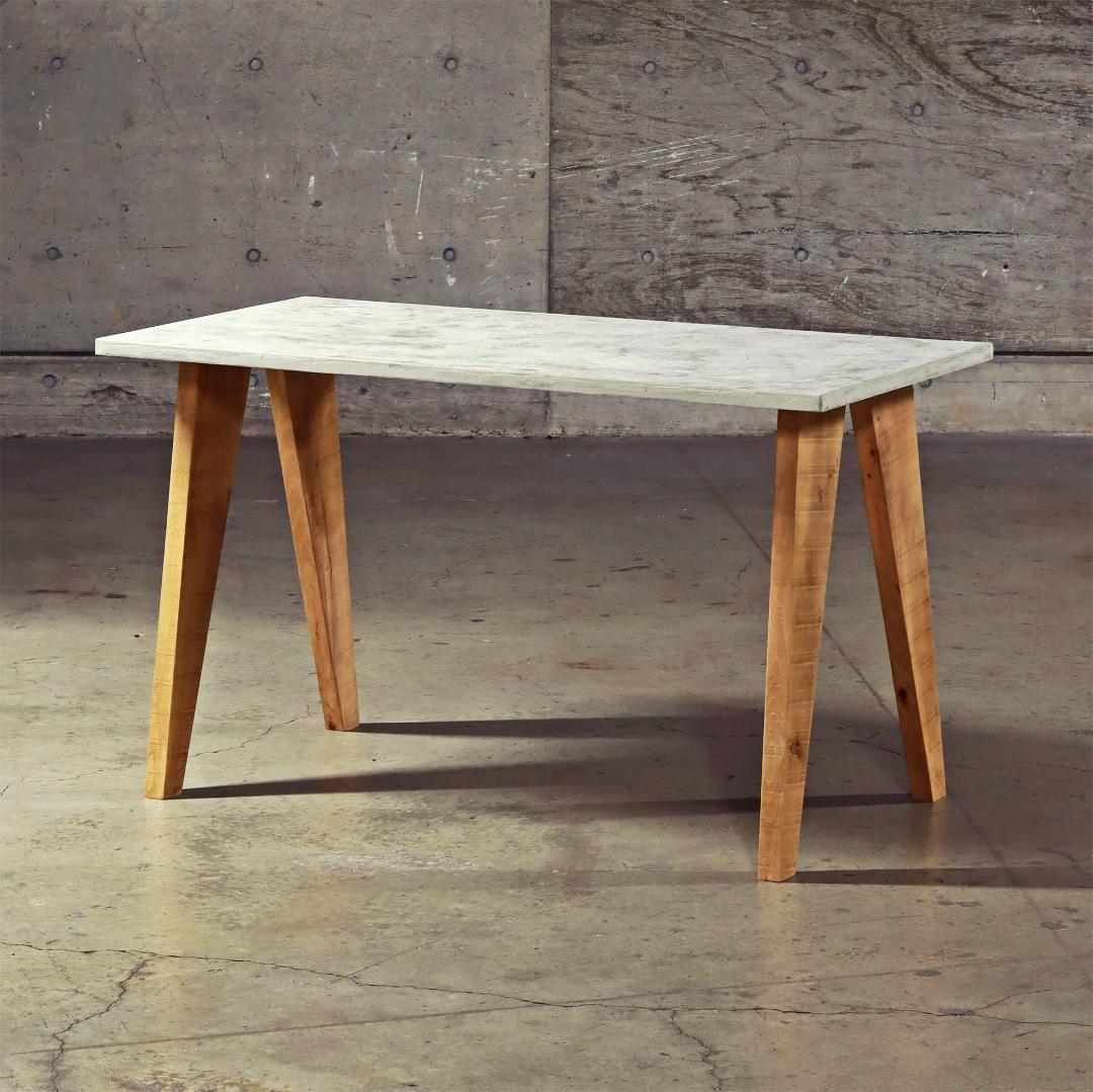 デスク｜パソコンデスク｜薄塗りモルタル｜三角脚｜ダイニングテーブル デスク｜パソコンデスク｜薄塗りモルタル｜三角脚｜ダイニングテーブル