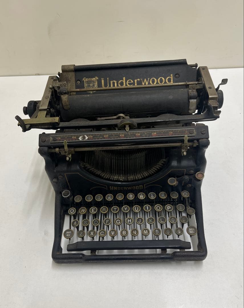 アンダーウッド Underwood タイプライター アンティーク - メルカリ