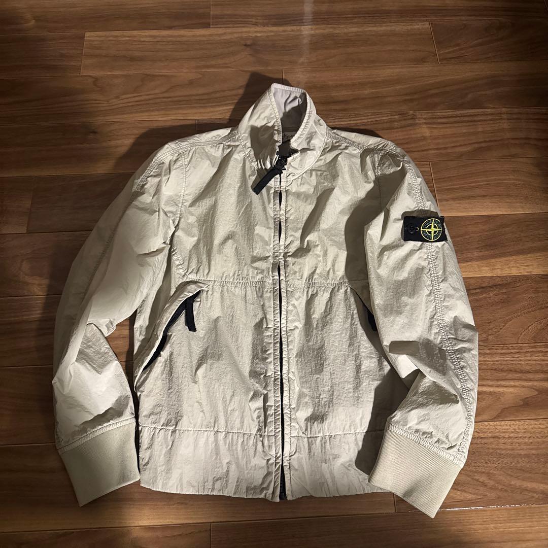 stone  ナイロンジャケット ジップ STONE ISLAND (ストーンアイランド) ナイロン 袖ロゴ フルジップ